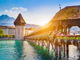 卡佩尔桥和水塔