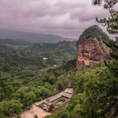甘肃天水麦积山石窟