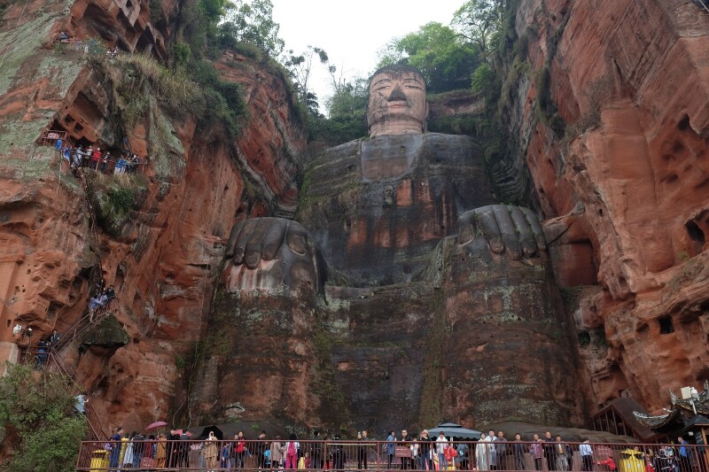 乐山大佛                      天下第一大佛