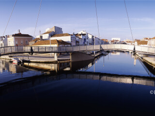 阿维罗运河中心