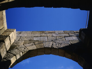 新伊达尼亚城堡