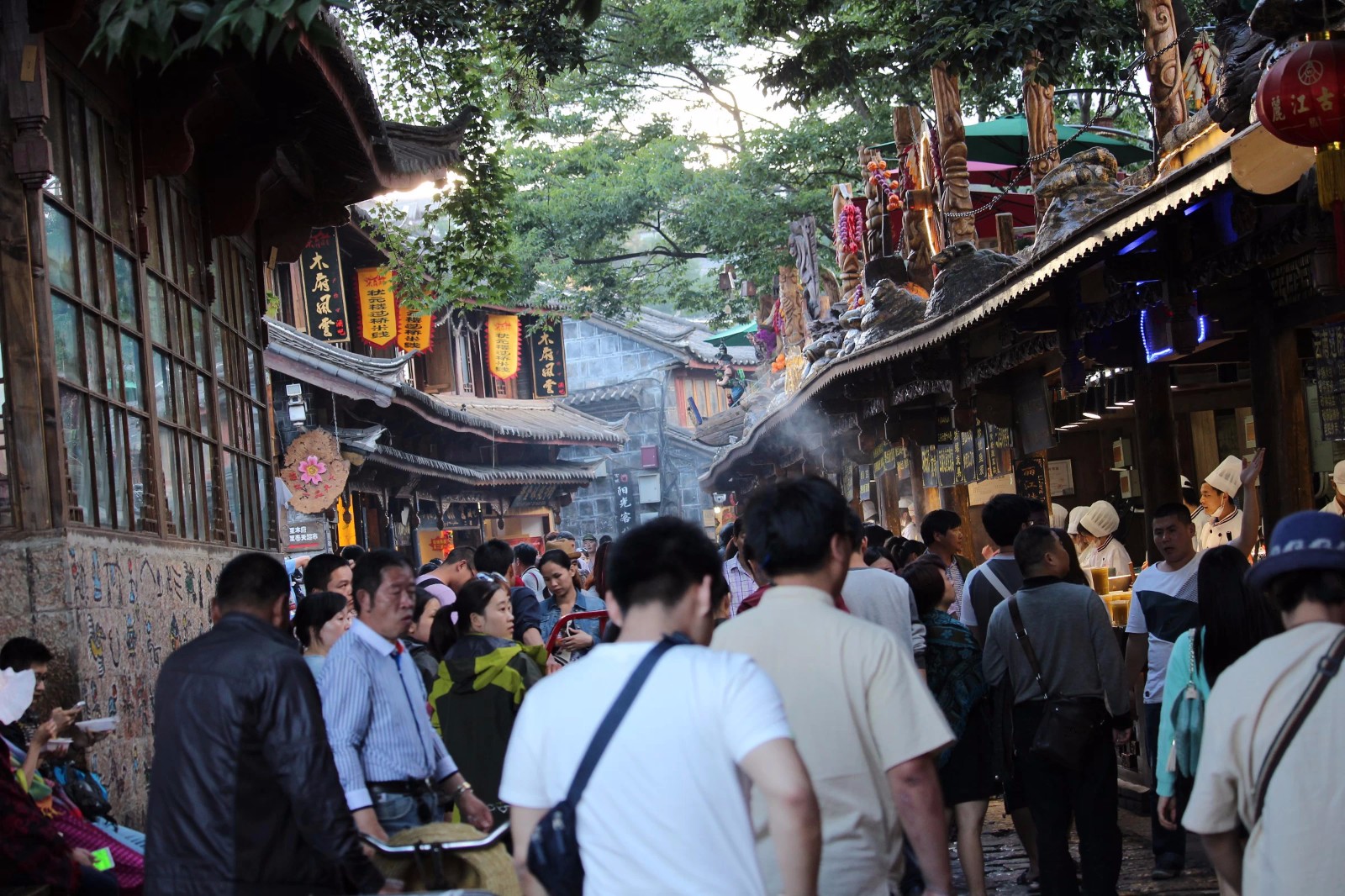 来一场说走就走的旅行,来梅里,找自己