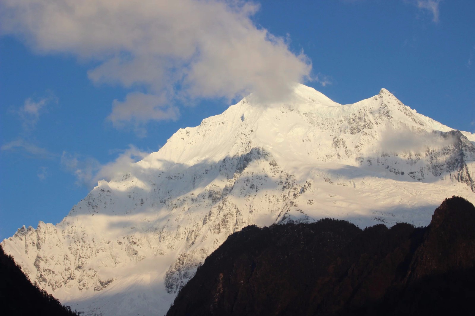 雲南最高雪山(梅里雪山)主峰卡瓦格博