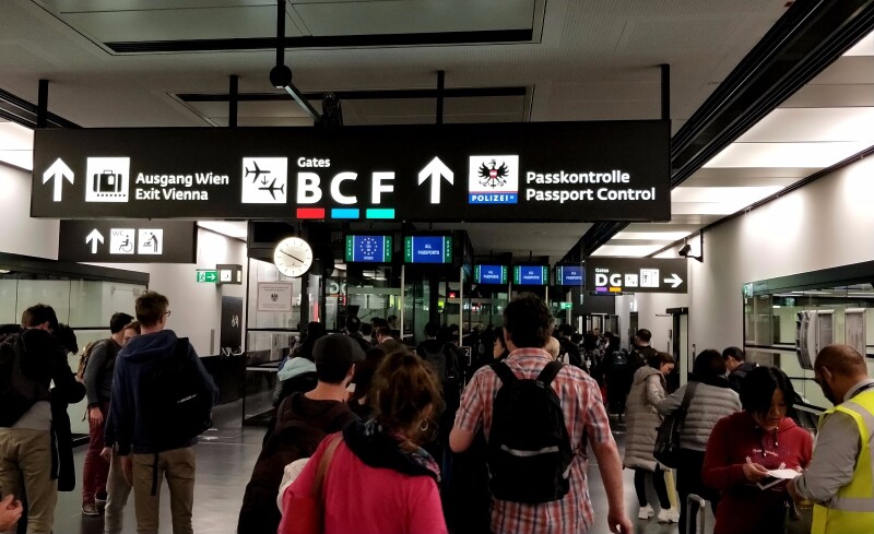 德国柏林机场进关