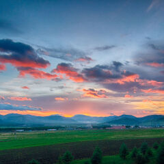 内蒙柴河月亮小镇夕阳火烧云
