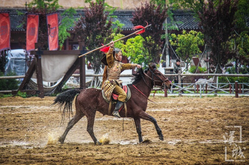 猎艳行动一座汉城一袭汉服梦回千年