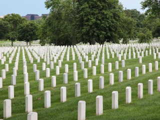 阿灵顿国家公墓