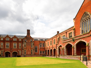 皇后大学艾尔慕斯 BT9公寓