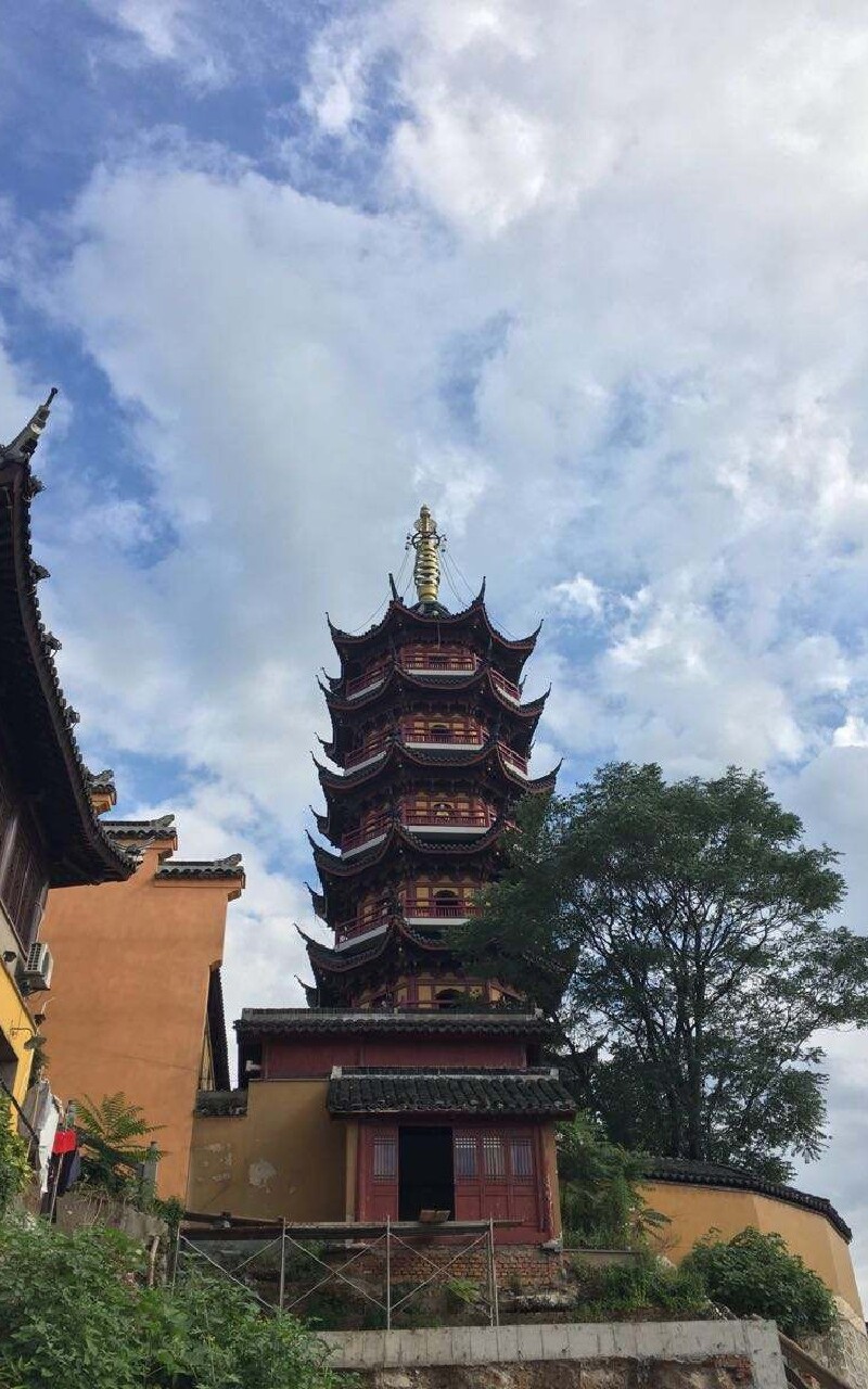 南朝第一寺鸡鸣寺