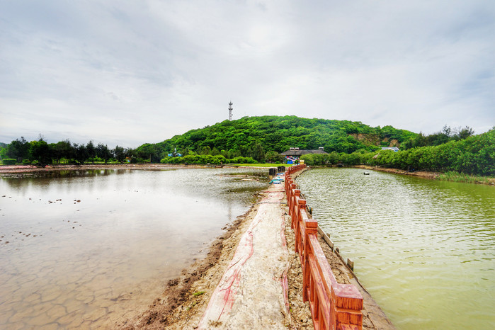  滑泥主題公園