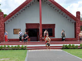 蒂普亚毛利文化村