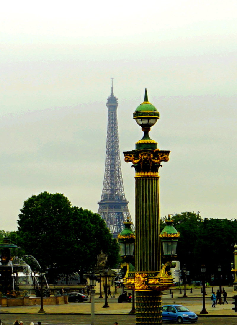 西方三大著名建筑之一-法国地标埃菲尔铁塔