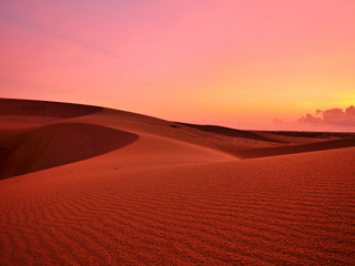 红沙丘