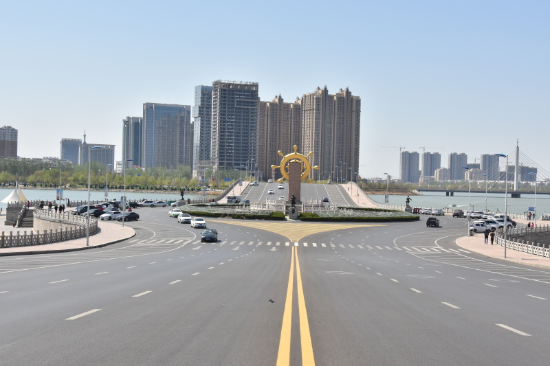 一,滨州秦皇河公园 (一)自驾 1从黄河大桥进入市区后,可沿南外环向西