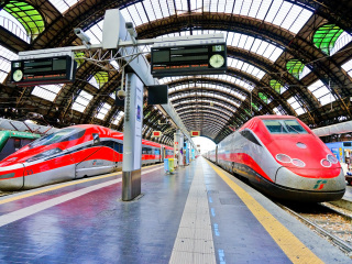 米兰中央火车站