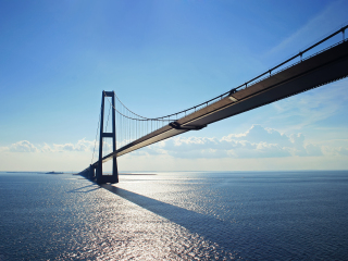 马尔默厄勒海峡大桥