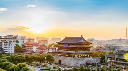 南京经济总量超过杭州_南京大学(3)