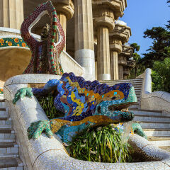ceramic dragon fountain at Parc Guell