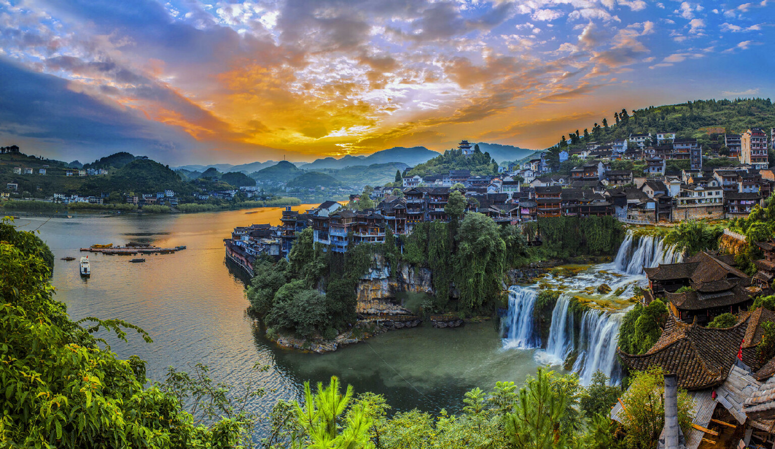 最新消息:今年五一放4天假啦!_芙蓉镇攻略_途牛