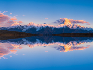 贡嘎山