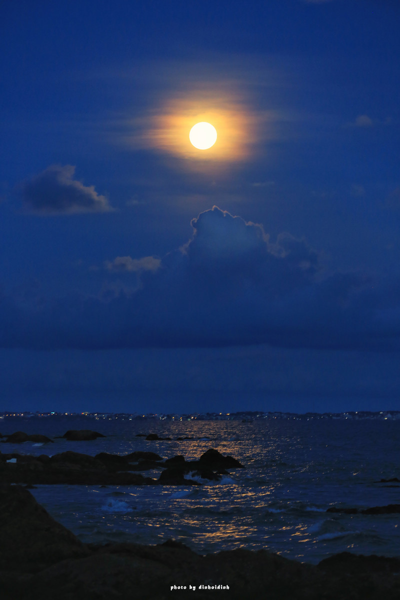 月亮升起来临沧图片