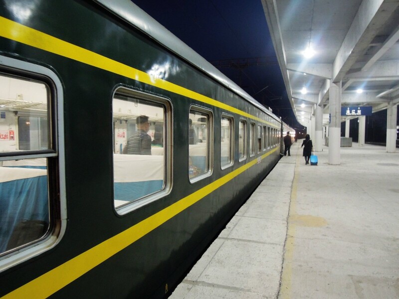 k7528次列车,霍林郭勒始发,终点是大连.