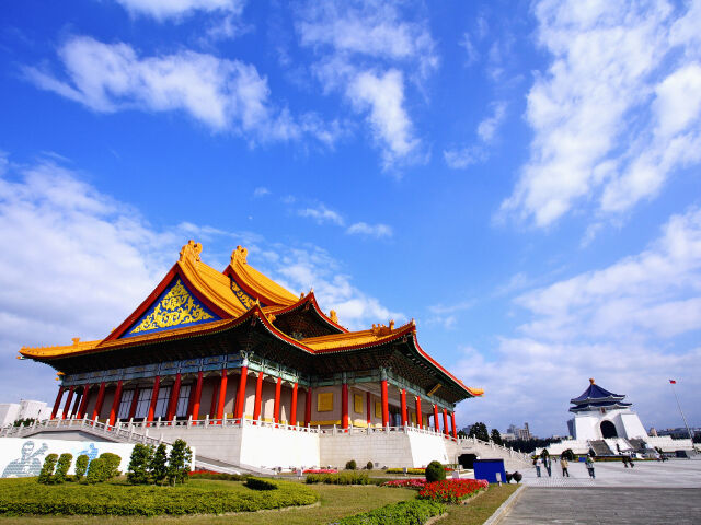 台湾环岛8日 可收团签 六大特色餐 花莲出海赏