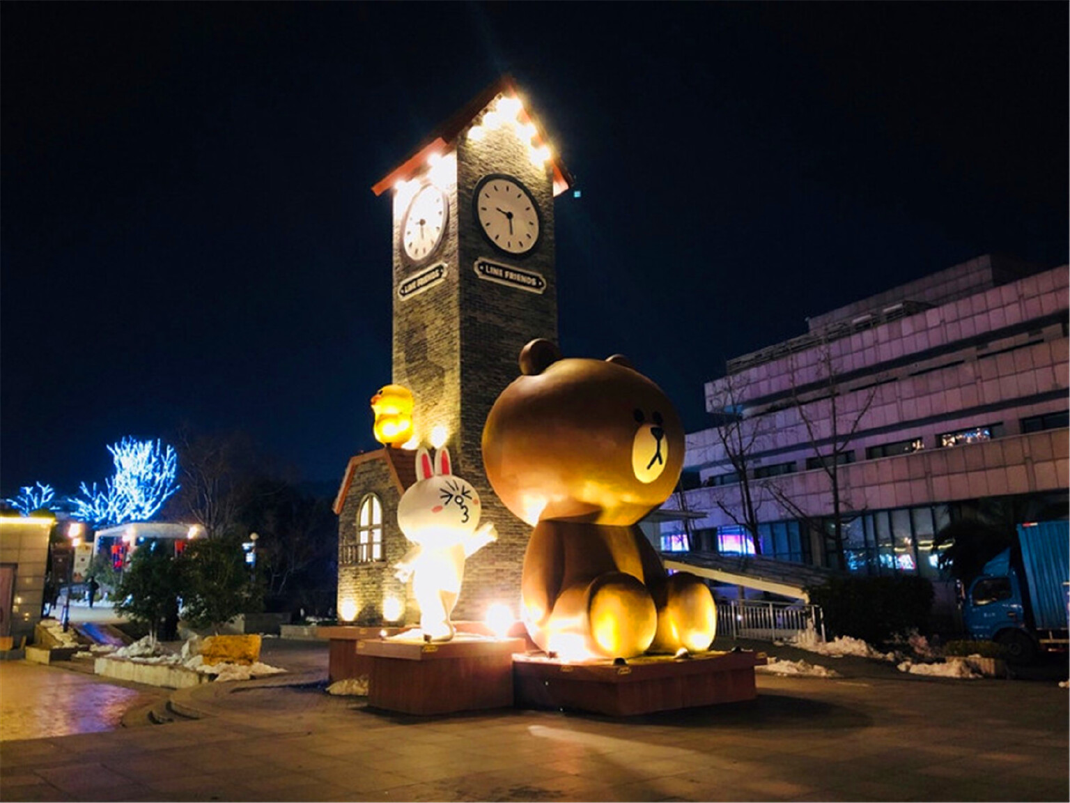 环亚凯瑟琳广场地处市中心一座花园式城市休闲综合体