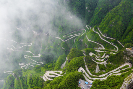 <长沙+韶山+张家界+天门山+凤凰古城双高6日游>国庆特价班，湖南全景游，舒适住宿，挑战高空玻璃桥，享百龙天梯VIP通道，赠魅力湘西晚会