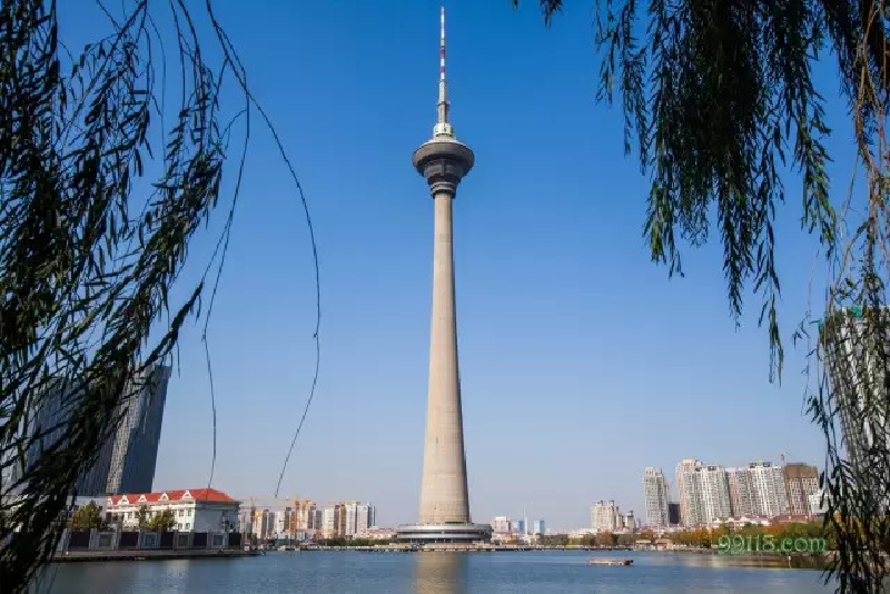 周末驾到|传说中的天津公交有多牛?两块钱就能看遍津城美景!