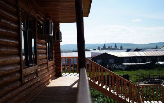 呼伦贝尔酒店预订 额尔古纳室韦桦树林山庄地址:室韦镇团结街南侧