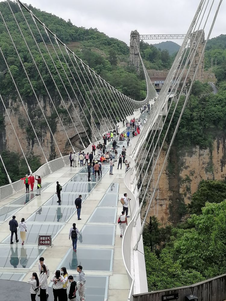 张家口玻璃栈道图片