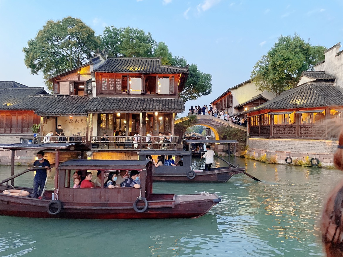 丨乌镇/西塘/南浔三水乡丨赠摇橹船丨全5星住宿丨夜枕乌镇丨50餐标