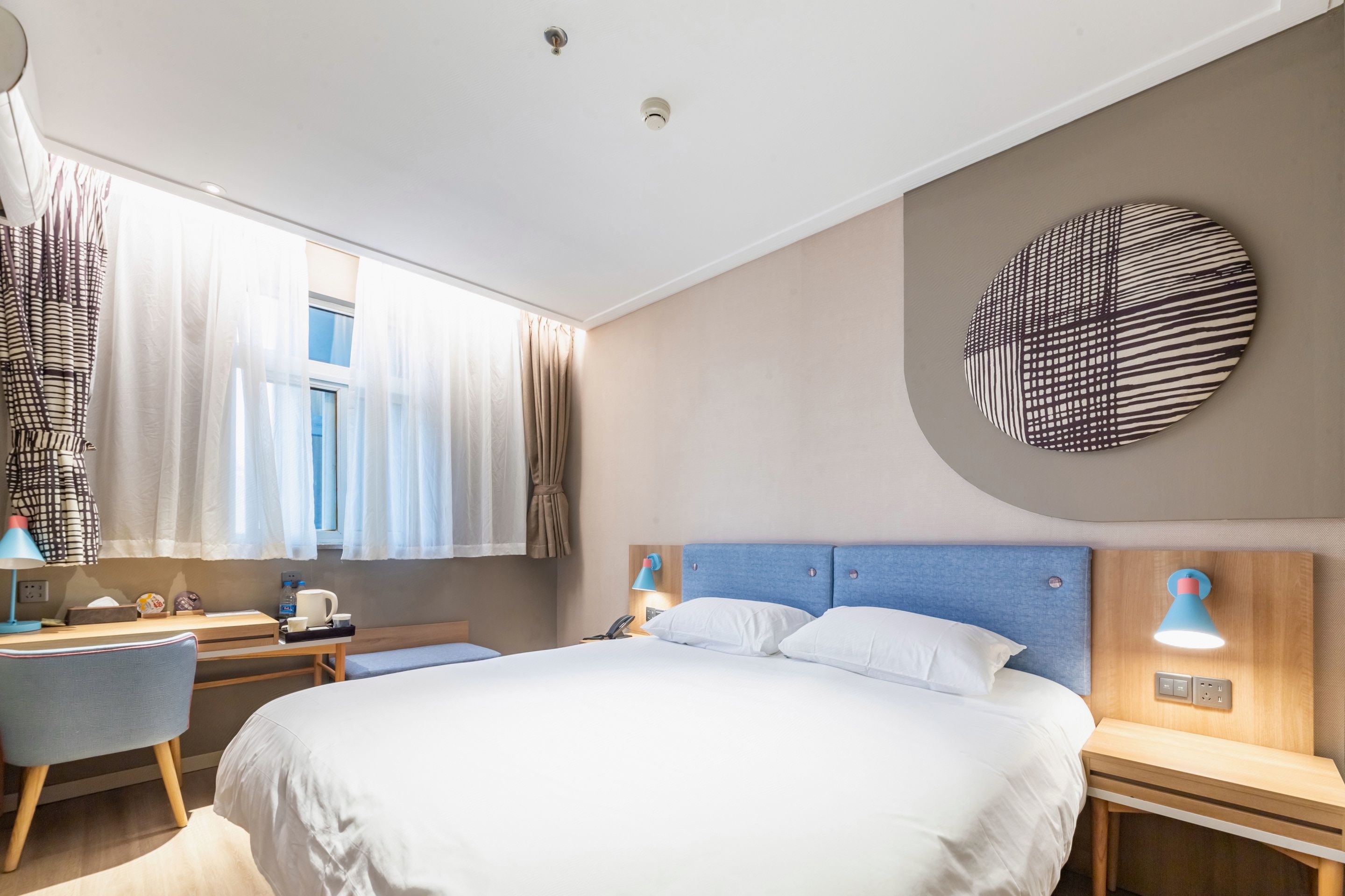 鹊桥酒店-如家酒店(广州天平架地铁站城光大厦店)预订-如家酒店(广州