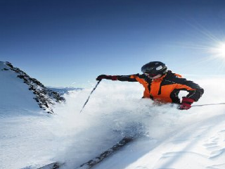 新疆白云国际滑雪场