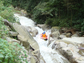 盘龙溪漂流