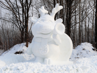 长白山原生态戏冬游乐景区