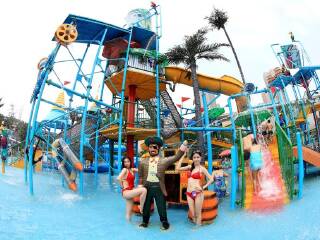 阿酋湾水上乐园
