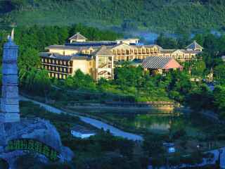 森波拉火山温泉