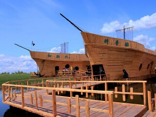 鹤鸣湖温泉