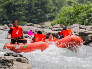 武隆仙女峡漂流
