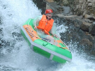 将军关探险漂流