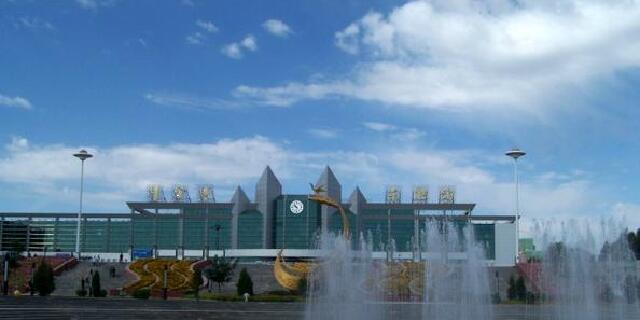 火车站 鄂尔多斯东胜火车站