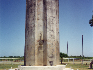 恩莫尔殉难者纪念碑