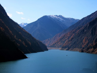 贡嘎山风景区－田湾河