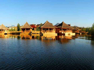 万紫千红生态养生旅游度假区