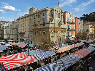 康斯萨勒亚大道