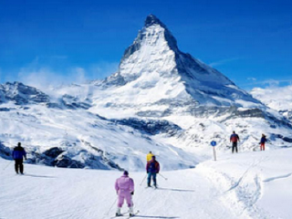 新疆南山蓝天滑雪场