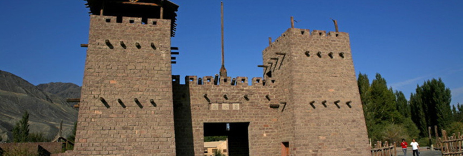 库尔勒博格达沁故城图片