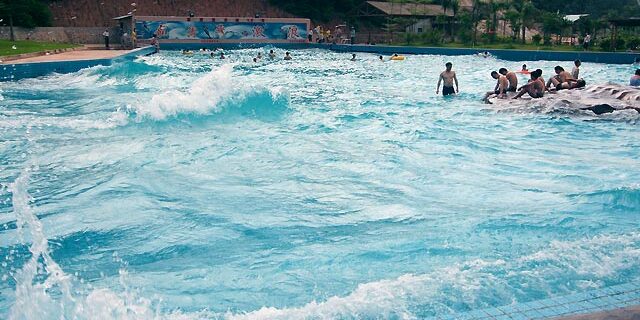 西岸龙涛湾风景图片